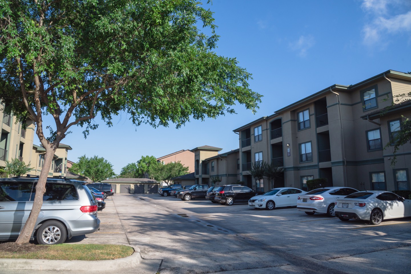 virtual parking permits for apartments
